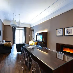 The Babuino - Luxury Serviced Apartment Apartment